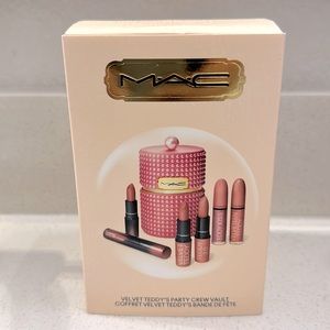Mac Velvet Teddy Vault Container only. No lipsticks